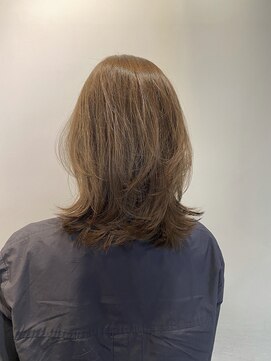 リバレッジ 白金(Leverage) くびれミディアムヘア