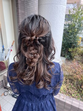 カペリベラ CapelliBella 香里園店 飾りなしでも可愛い☆【ハーフアップ】