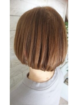 ラヴリア カミツ(LOVERIA KAMITSU) 大人マッシュボブ