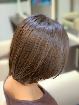 エムタニグチブランシェ(M.TANIGUCHI Branche') 髪質改善で作るシンプルレイヤーボブ