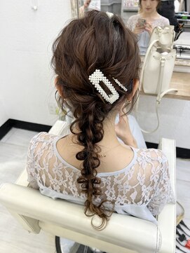 プティクローシェ バイ クオーレ(petite cloche by CUORE) ゆるゆる編みおろし お呼ばれヘア