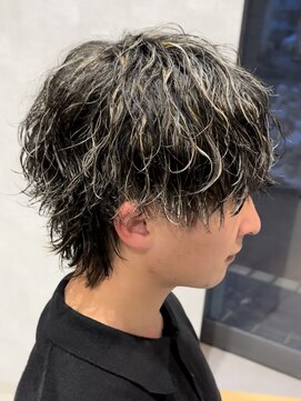 アビールブレ 新潟万代(ABEY LEVRAI) 新潟メンズパーマ　波巻きパーマ　波巻きスパイラル　メッシュ