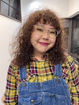 ナループロアオハナ(Nalu pu loa ohana) ハードパーマ/ブリーチなしカラー/オレンジ/ウルフパーマ/ロング