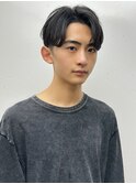 メンズ刈り上げセンターパートメンズハンサムショート