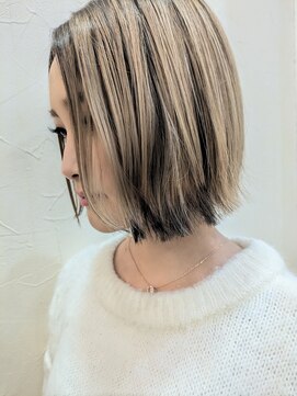 エッセンス(essence) ボブ ―裾カラーカラーベージュver―