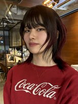 メイカ(MEIKA)&nbsp;【 ミディアムウルフ × ブラック × レッド 】浅野美紀