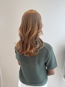 カシェ シモムラ(Cashe'e SHIMOMURA) レイヤーカット/顔まわりレイヤー/ブリーチ/白髪ボカシ/髪質改善