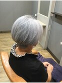 ショートボブ