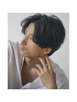 ベル 表参道店(Belle) 大人のメンズに!短すぎる髪が苦手な方のセンターパート