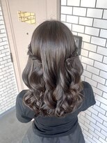 フェリーチェ(Felice)&nbsp;ハーフツイン 参列ヘア お呼ばれヘア デートヘア 推し活ヘア