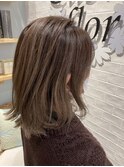 グレージュのグラデーションカラー！