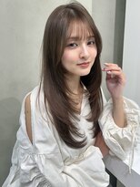 ナナローネス(nana loness)&nbsp;レイヤーカット　ロングレイヤー　顔まわりレイヤー　ベージュ