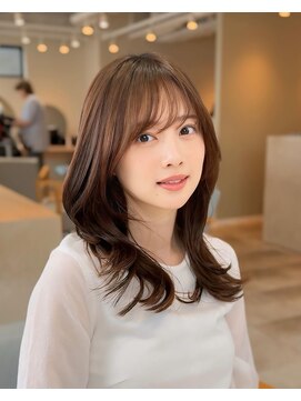 ザックジングウ 表参道(ZACC JINGU) グレーベージュ/レイヤーロング/髪質改善/くびレイヤー