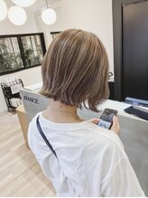 Chere brun 堺東店【チェレ】【7月1日NEW OPEN（予定）】&nbsp;くびれミニボブくびれレイヤー×ミルクティーベージュハイライト