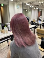 プライズ 所沢プロぺ通り店(prize)&nbsp;ホワイトピンクハイトーンレイヤーカット所沢