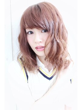 ディー(dee) dee コーラルピンク×ゆるパーマ