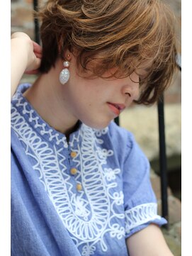 ブークル(boucle) 大人かわいい前下がりショート★