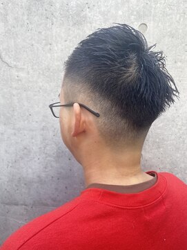 ヘアーメイク ヴァンセット HAIR & MAKE VINGT-SEPT フェードカット