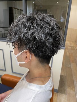 ネオリーブエム(Neolive em;) メンズパーマ　ツイストスパイラル×ツーブロックマッシュ☆