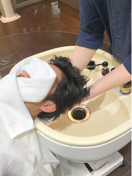 【阪神野田駅徒歩1分/理容室】理容室が手掛ける極上の癒しヘッドスパが大好評♪頭皮ケアで清潔感UPも！