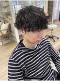 波巻きツイストスパイラルパーマツーブロック刈り上げマッシュ