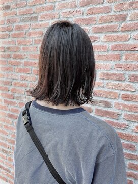 オーガニック アトリエ 大宮(organic+atelier) ミディアムボブ切りっぱなしミディアム大人ミディアム艶髪ミディ