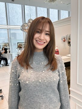 前髪ありで大人の色気 ブリーチなしベージュ