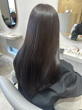 ベル サウス(BHEL south) 津市ロングレイヤーカットハッシュカット透明感カラー重めロング