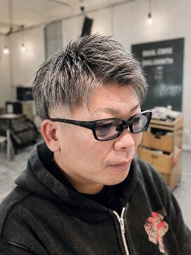 マジック(magic) ホワイトメッシュ×アップバングショート