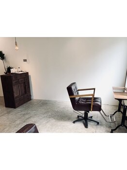 【藤沢駅徒歩2分】HPB AWARD 2024 BEST SALON 注目サロン選出!セレクトショップのようなお洒落に拘った空間