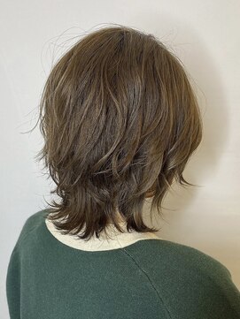 ユイット 本八幡店(Uit) ミディアムウルフヘア