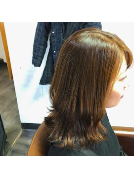 カミケン 方木田店(kamiken.) 艶感ブラウンベージュ大人可愛いミディアム【カミケン方木田店】