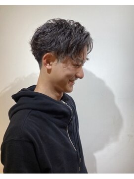 エイトメン 博多店(EIGHT MEN) ショートスパイラルセンターパート