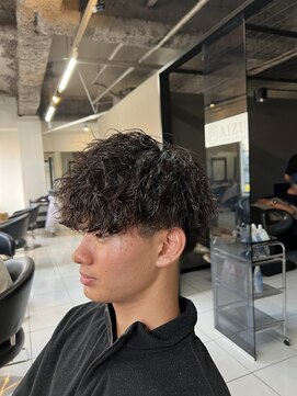 アイズ 海老名(AIZU) 波巻きツイストスパイラルパーマ　メンズパーマ　メンズマッシュ