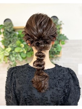 ロカット サロン(Roquat Salon) ロング編みおろし【立川/バイカルテ/国立/ヘアセット/袴】