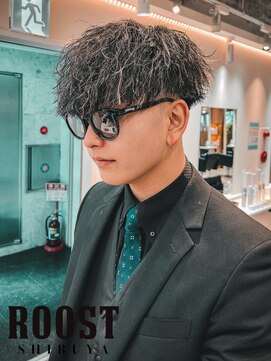 ルースト 渋谷店(ROOST) ツイストスパイラル/ホワイトハイライト/スペインカール