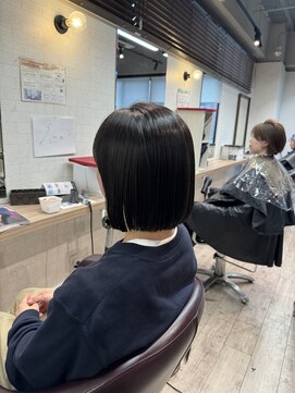 コワファーストナガサキシャンプーボーイ(COIFF1RST NAGASAKI SHAMPOO BOY) まるみボブ