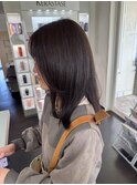鎖骨ボブ・外はねスタイル・スモークベージュ