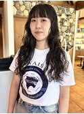 LA PENSEE / beige 田川 / 黒髪ロング/スパイラルパーマ