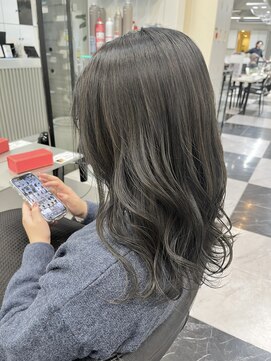 モア 下通店(MORE) ダークグレージュ／透明感／ブリーチ