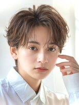 オーシャントーキョー サニー 原宿(OCEAN TOKYO Sunny)&nbsp;ハイトーンカラーフェザーパーマニュアンスパーマセンターパート