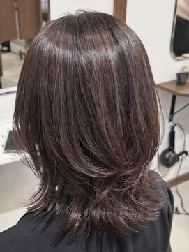 ルイ(ROUIS produced by LUCK 津田沼) カシスブラウン/大人ガーリー/レイヤー/くびれミディ/ボルドー