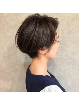 バース プレイス(BIRTH PLACE) 丸みのあるショート