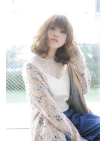 ガーランドウメダ(Garland umeda)&nbsp;肩上ローレイヤーボブ×シアーベージュ２