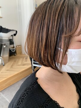 アノニム(Anonyme) ショートボブ