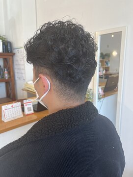 ヘアーコンセプト(HAIR CONCEPT) ツーブロックマッシュパーマ