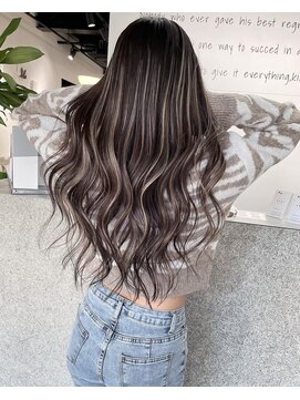 キング 枚方店(K!ng) 【枚方、高槻、梅田】ホワイトハイライト