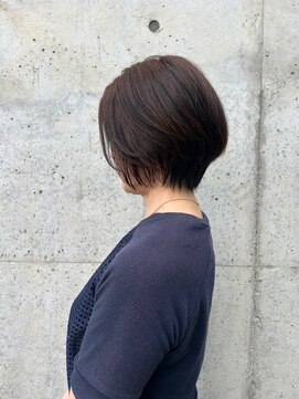 アミックス ヘアワークス 本店(AMIX hair works) 大人女性におすすめ♪奥行きショート