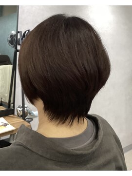 ヨロ(YOLO) キレイめショート