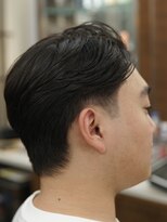 ザ チョップ ショップ ハラジュク(THE CHOP SHOP HARAJUKU)&nbsp;原宿渋谷理容室テーパーフェードカットメンズセンターパート